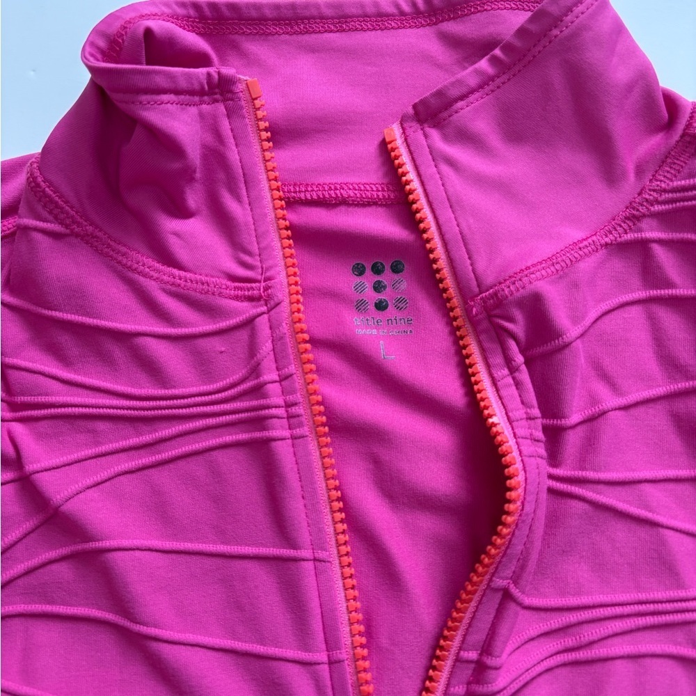 Title Nine 1/4 Zip Pullover Long Sleeve Dark Pink Size Large - Picture 3 of 8